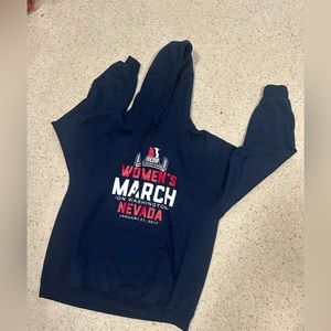 Gildan heavy blend size L Reno Women’s March 2012 hoodie- never worn!